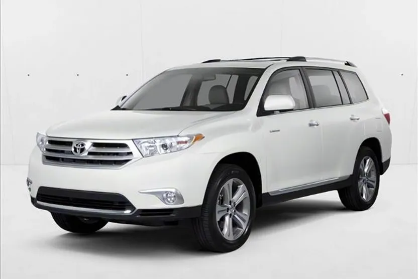 2011 Toyota Highlander SE photo 1