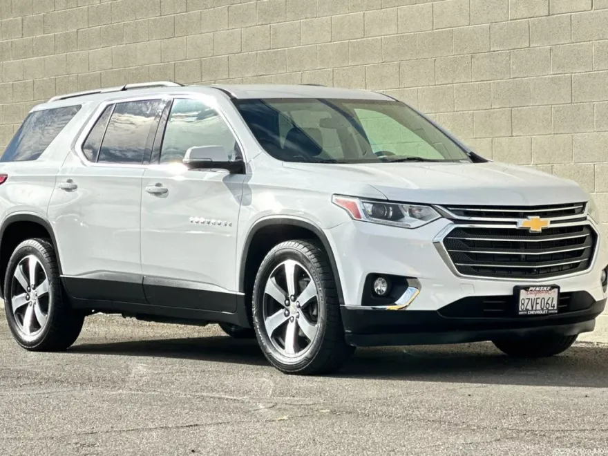 2019 Chevrolet Traverse Leather photo 1
