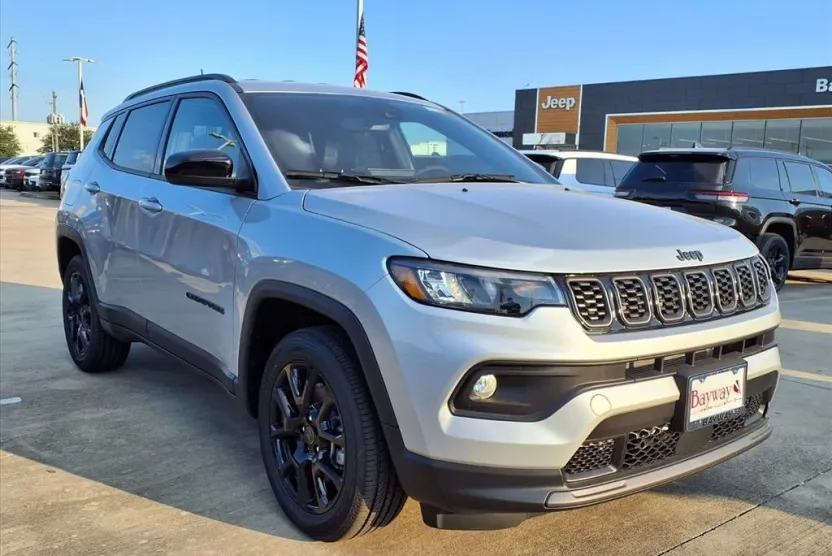 2026 Jeep Compass Latitude Altitude photo 1