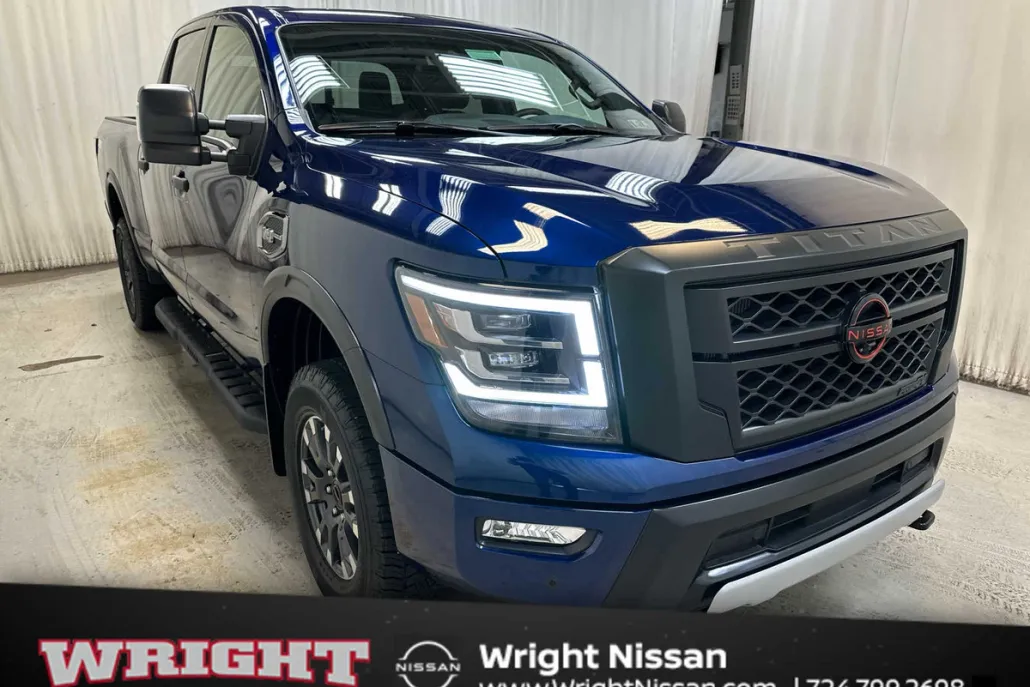 2024 Nissan Titan PRO-4X photo 1