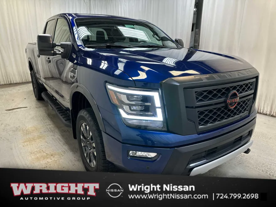 2024 Nissan Titan PRO-4X photo 1