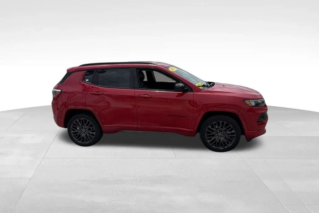 2023 Jeep Compass Limited photo 1
