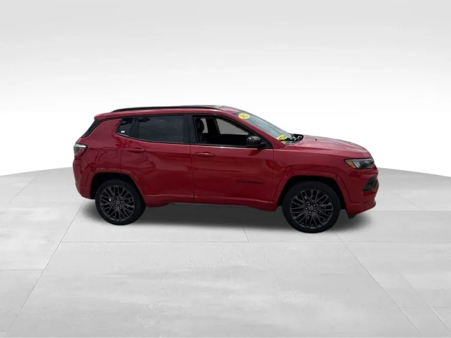 2023 Jeep Compass Limited photo 1