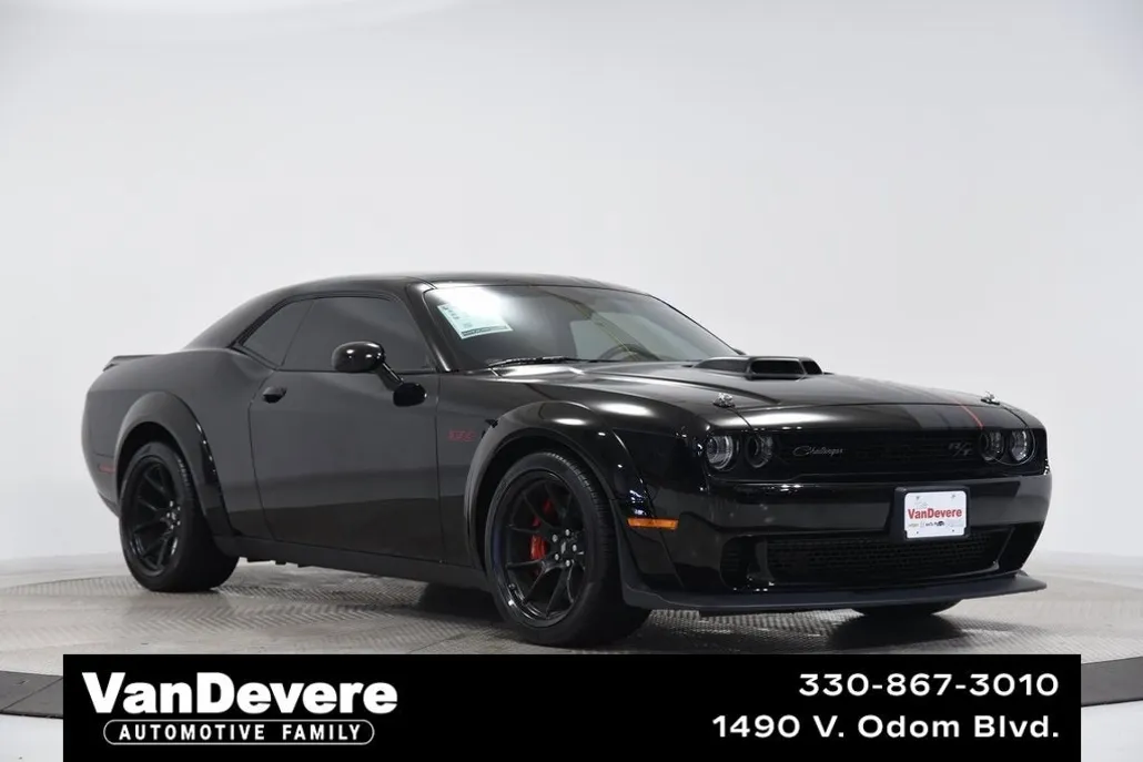 2023 Dodge Challenger R/T Scat Pack Widebody photo 1