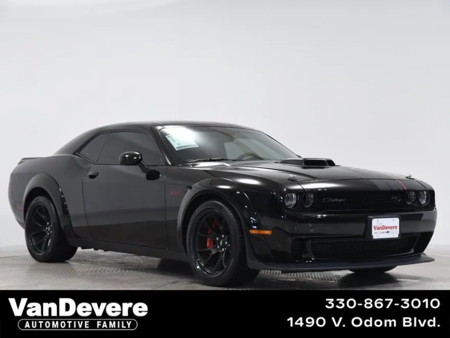 2023 Dodge Challenger R/T Scat Pack Widebody photo 1