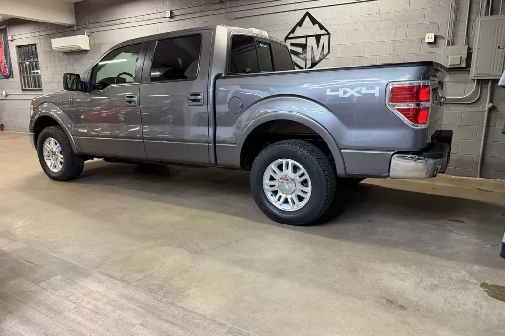 2012 Ford F-150 Lariat photo 1