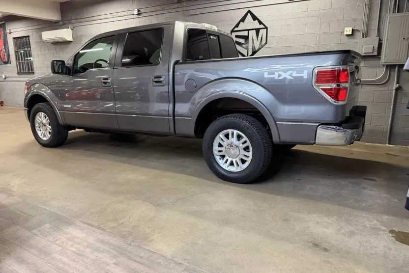 2012 Ford F-150 Lariat photo 1