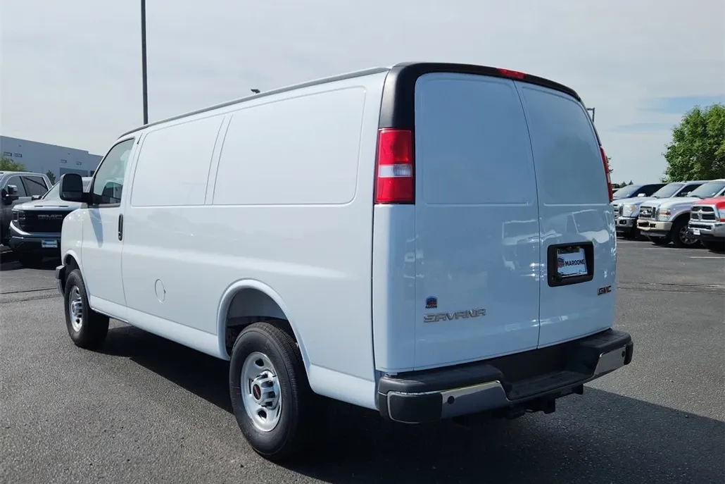 2025 Gmc Savana Cargo 2500 photo 1