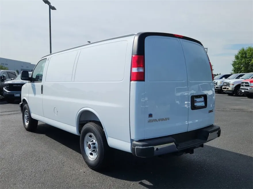 2025 Gmc Savana Cargo 2500 photo 1