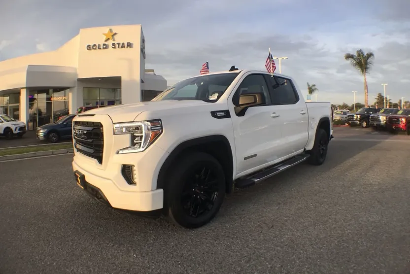2021 Gmc Sierra Elevation photo 1