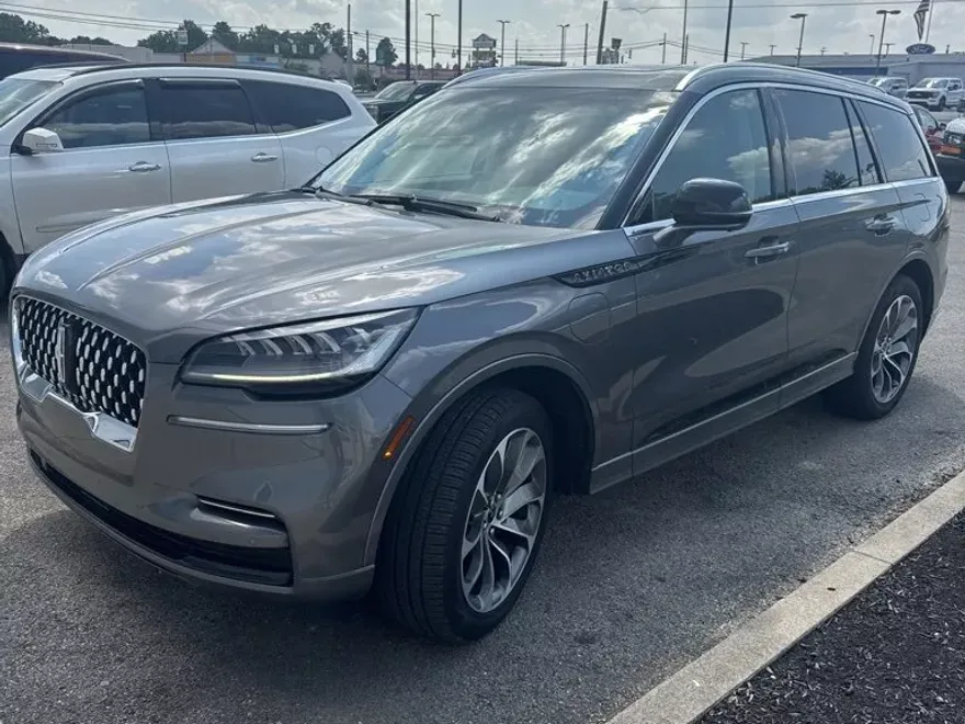 2023 Lincoln Aviator Grand Touring photo 1