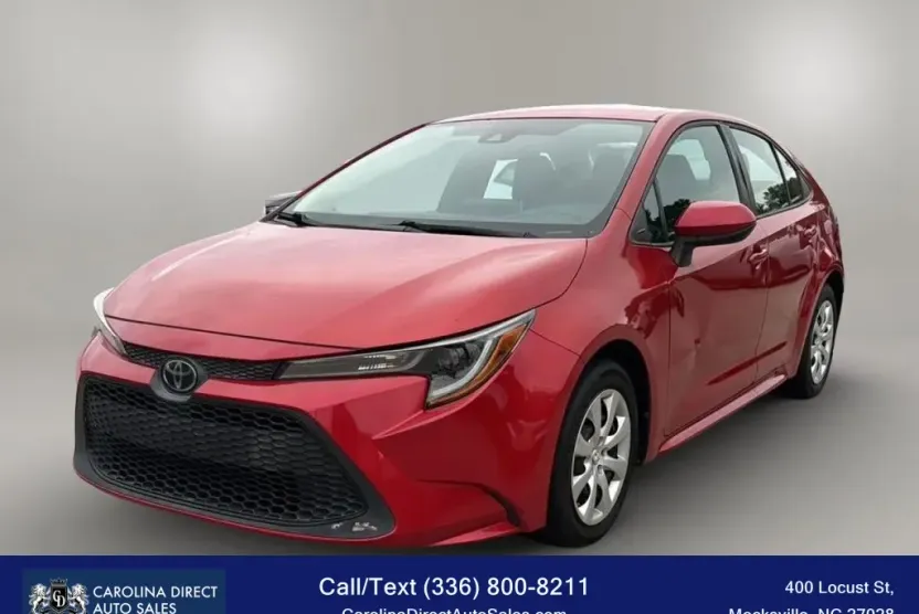 2020 Toyota Corolla LE photo 1