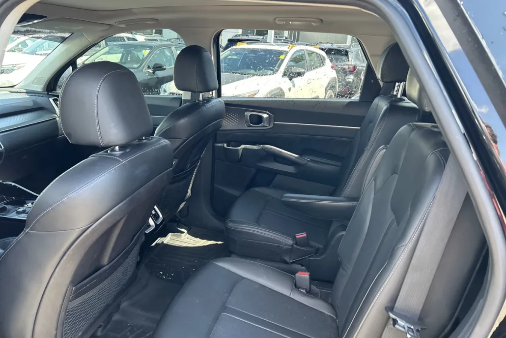 2022 Kia Sorento SX photo 1