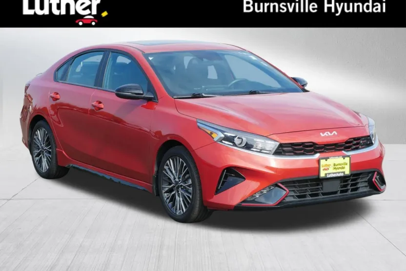 2023 Kia Forte GT-Line photo 1