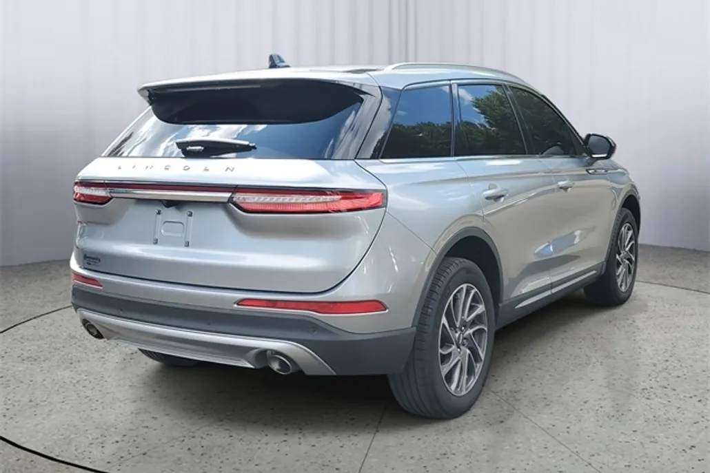2022 Lincoln Corsair Standard photo 1