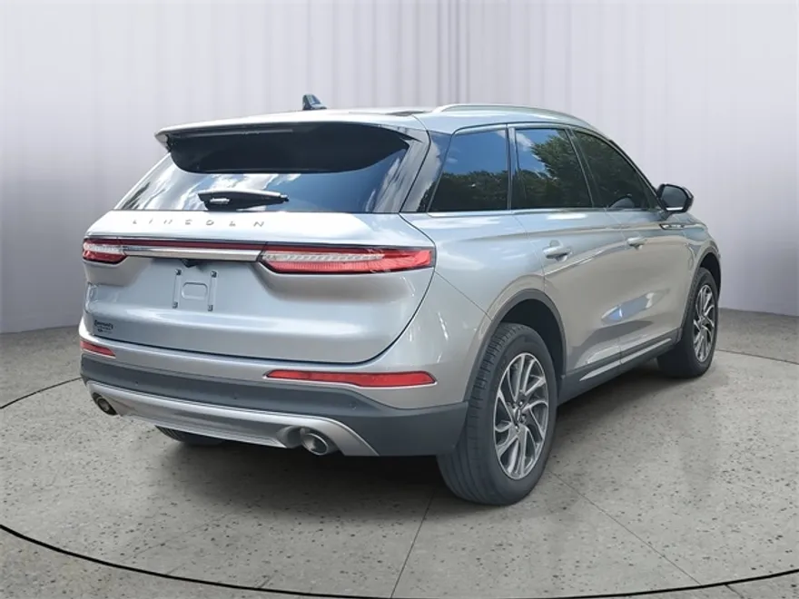 2022 Lincoln Corsair Standard photo 1
