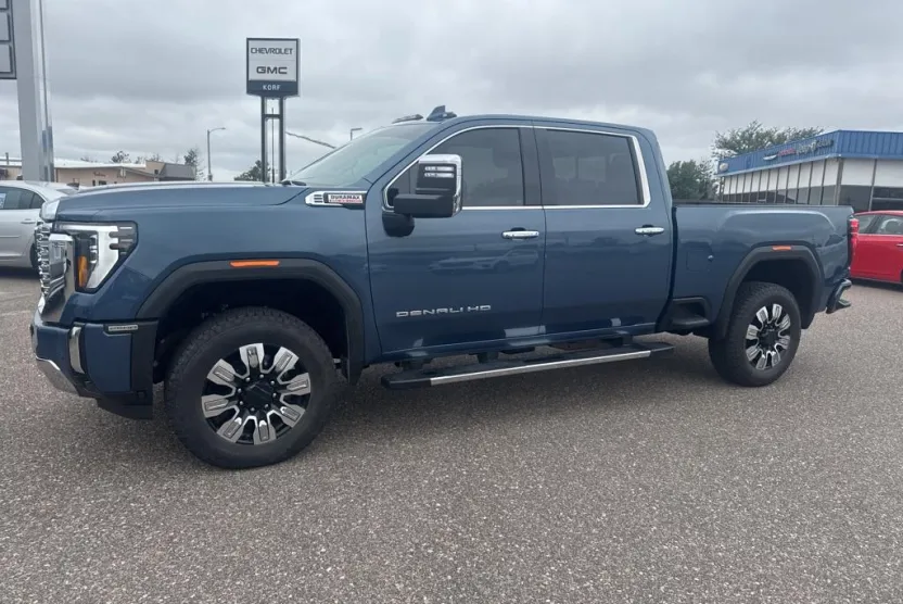 2024 Gmc Sierra 2500 Denali photo 1