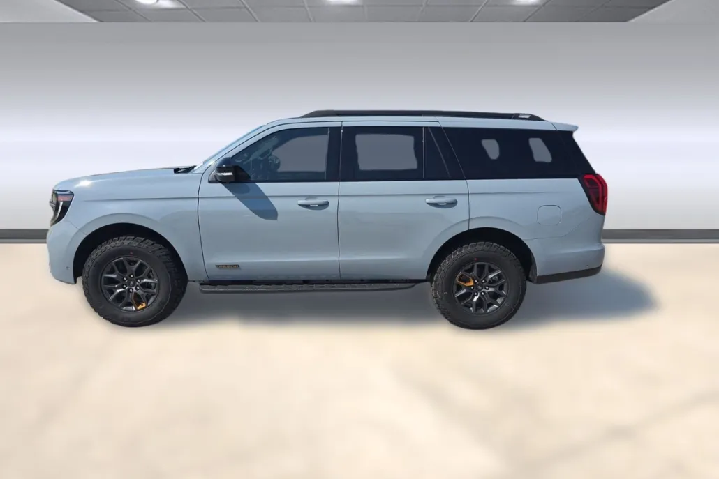 2025 Ford Expedition photo 1