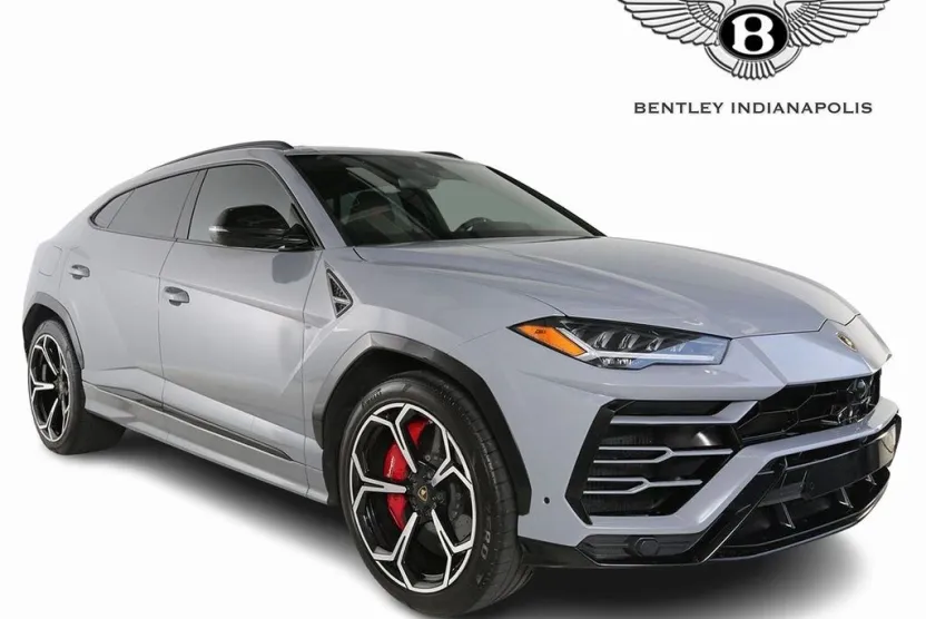 2019 Lamborghini Urus photo 1