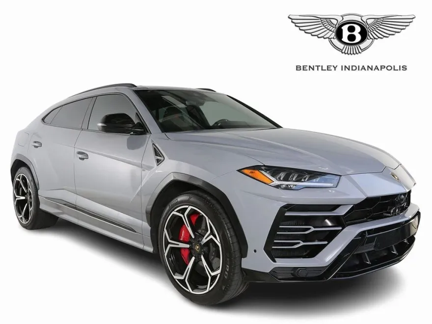 2019 Lamborghini Urus photo 1
