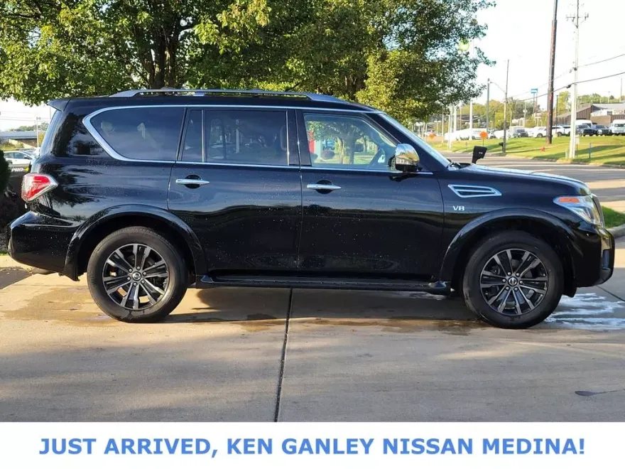 2019 Nissan Armada Platinum photo 1