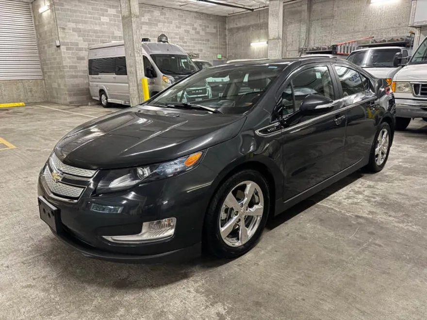 2014 Chevrolet Volt Premium photo 1