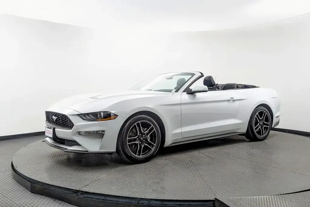 2023 Ford Mustang EcoBoost Premium photo 1