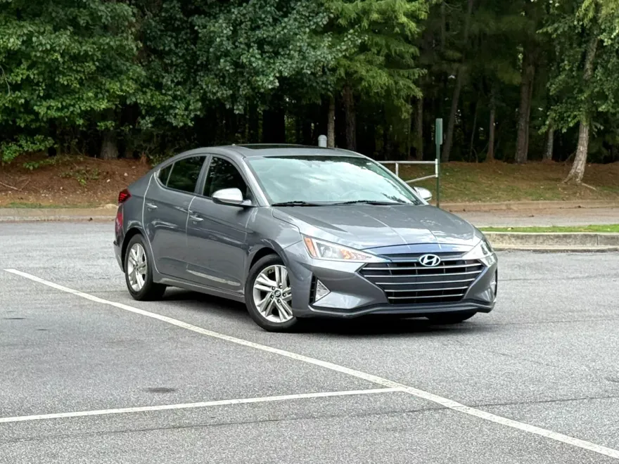 2019 Hyundai Elantra Value Edition photo 1