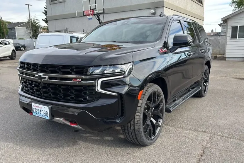 2021 Chevrolet Tahoe Z71 photo 1