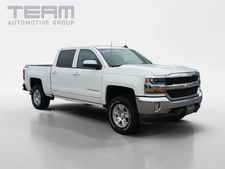 2018 Chevrolet Silverado 1500 LT photo 1