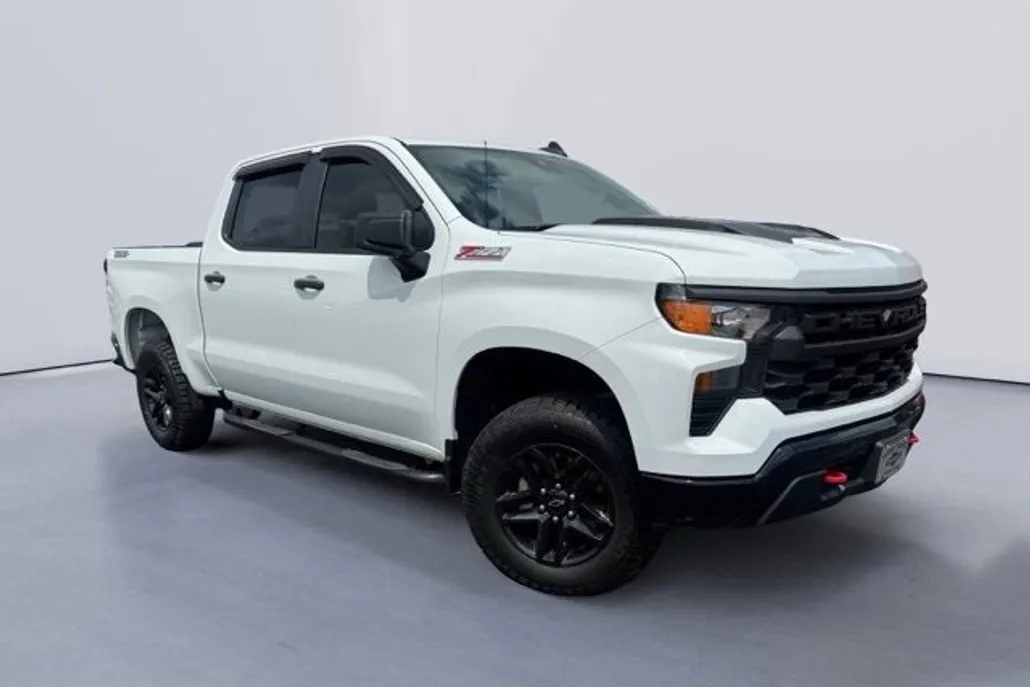 2022 Chevrolet Silverado 1500 Custom Trail Boss photo 1