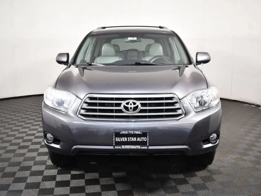 2010 Toyota Highlander Limited photo 1