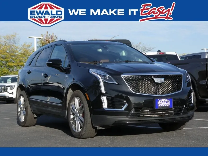 2023 Cadillac XT5 Sport photo 1