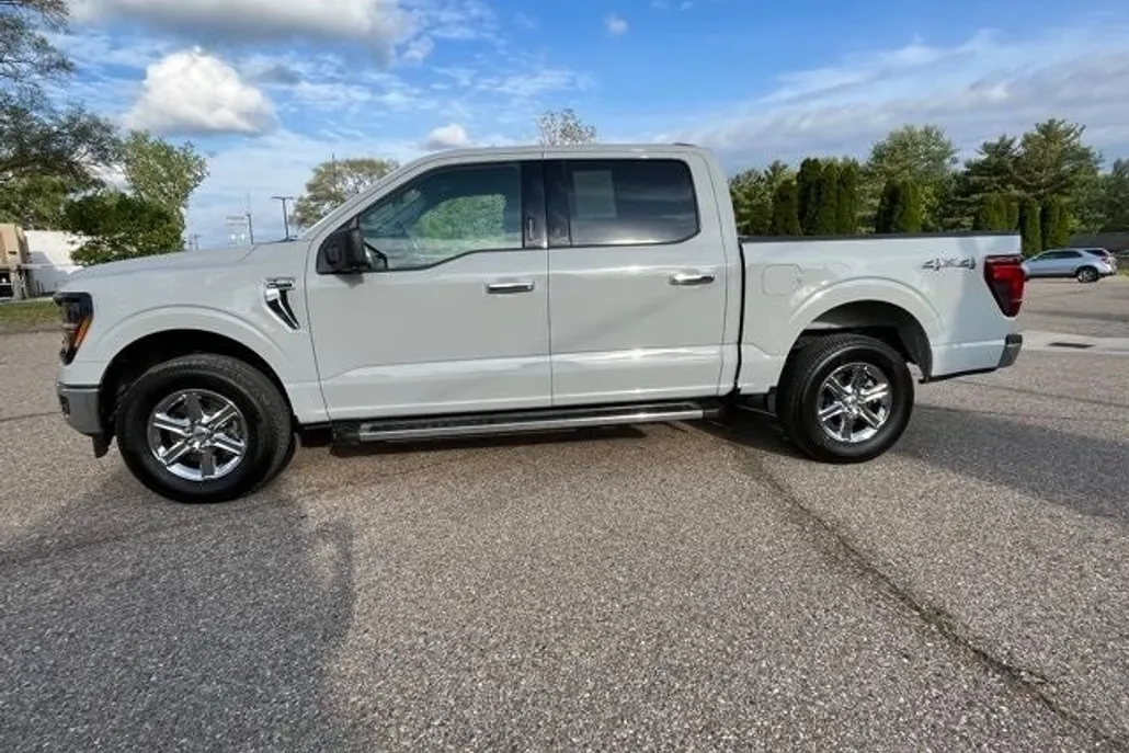 2024 Ford F-150 XLT photo 1
