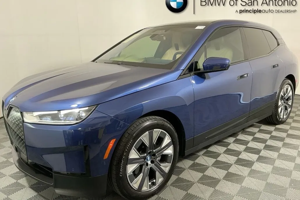 2023 Bmw iX xDrive50i photo 1