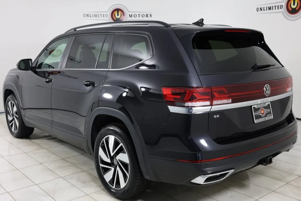 2024 Volkswagen Atlas SE Technology photo 1