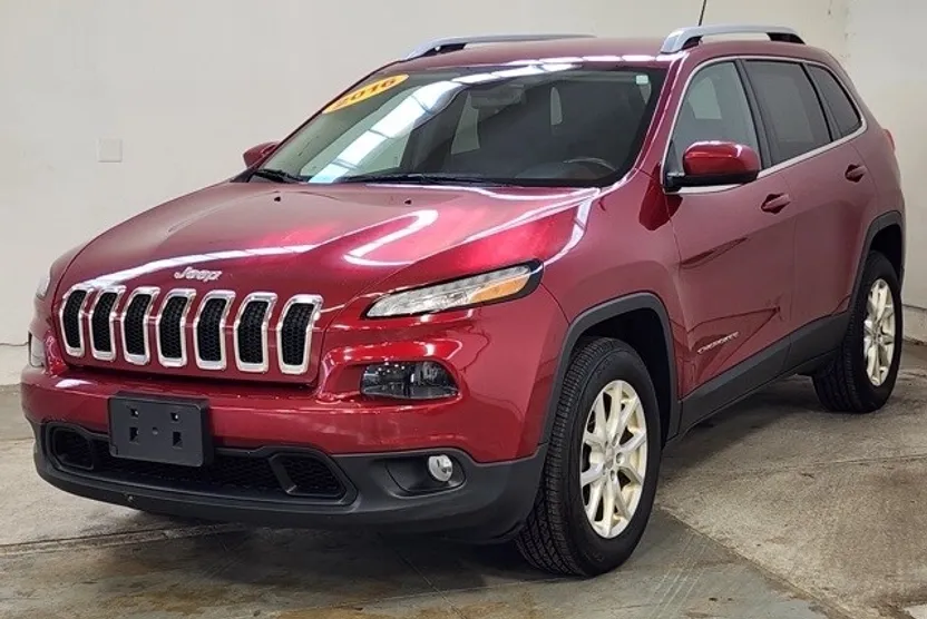 2016 Jeep Cherokee Latitude photo 1