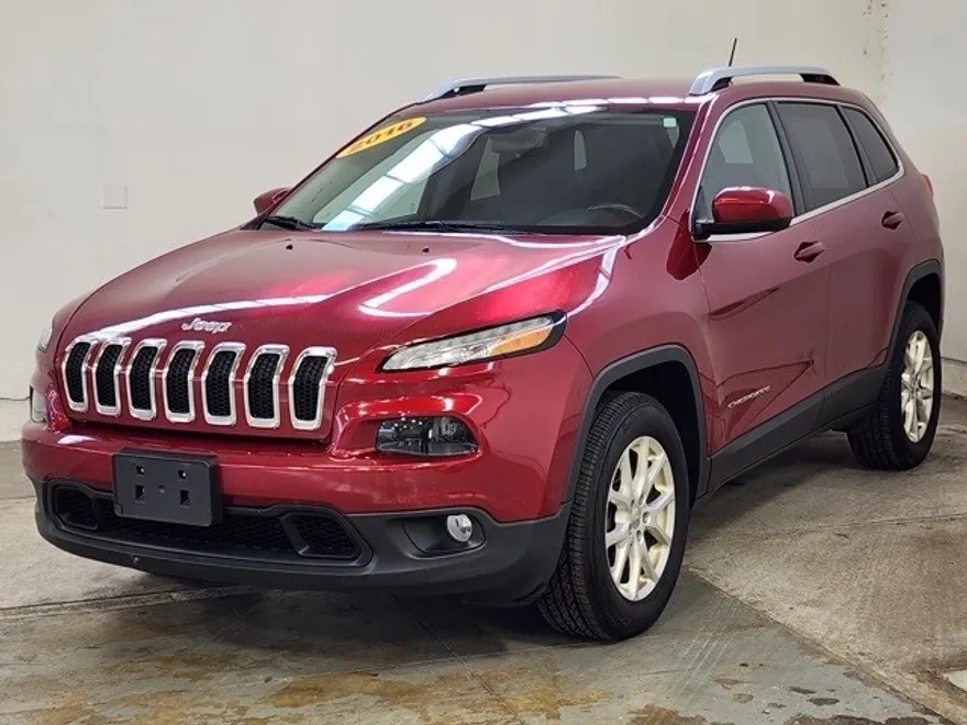 2016 Jeep Cherokee Latitude photo 1
