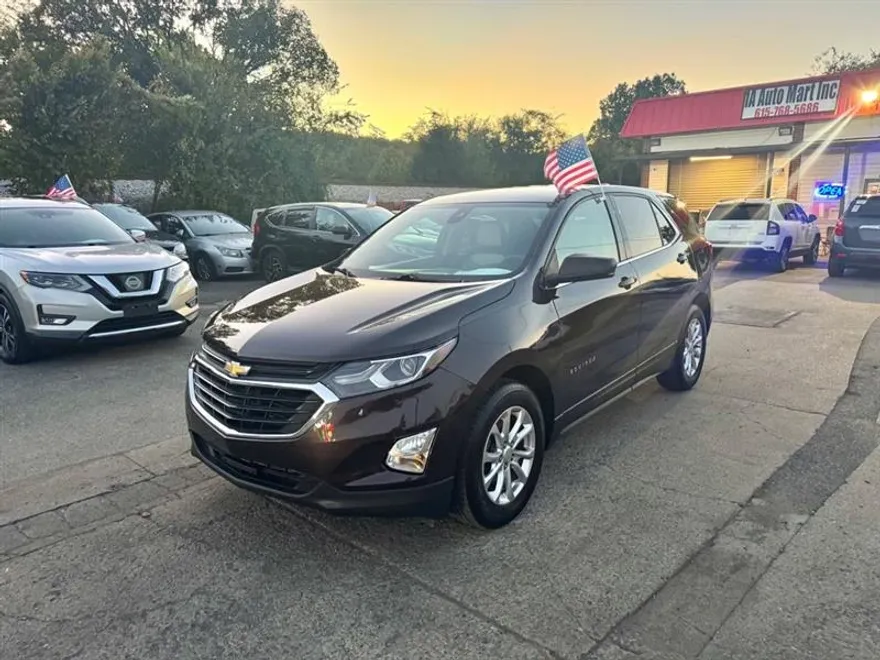 2020 Chevrolet Equinox LT photo 1