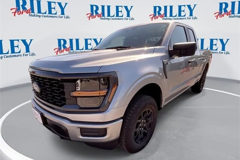 2025 Ford F-150 STX photo 1