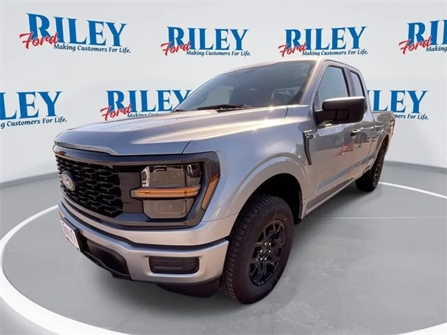 2025 Ford F-150 STX photo 1
