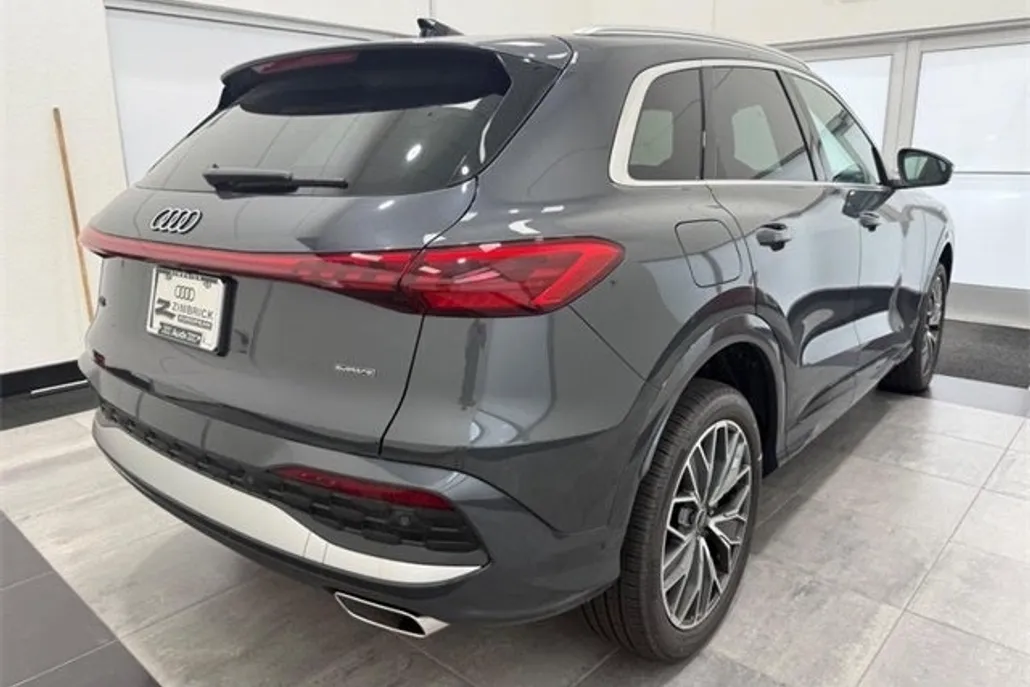 2025 Audi Q5 2.0T Premium Plus photo 1