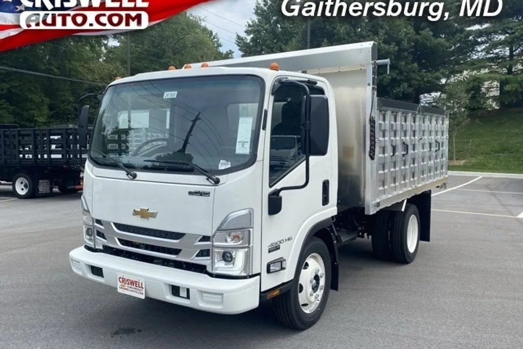2024 Chevrolet Silverado 4500HD Base photo 1