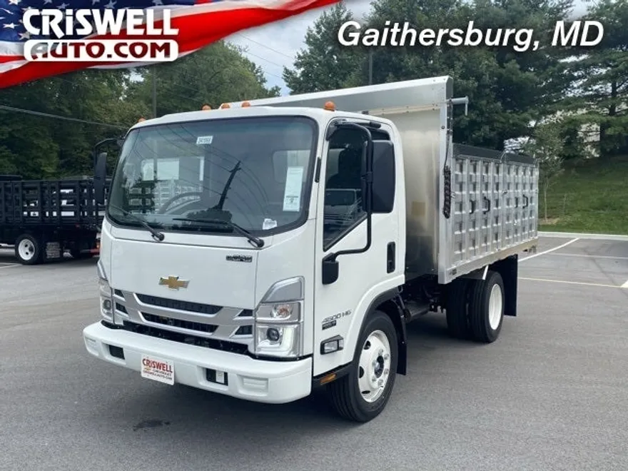 2024 Chevrolet Silverado 4500HD Base photo 1
