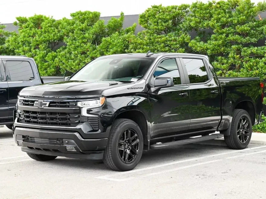 2023 Chevrolet Silverado 1500 RST photo 1