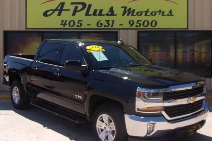 2018 Chevrolet Silverado 1500 LT photo 1