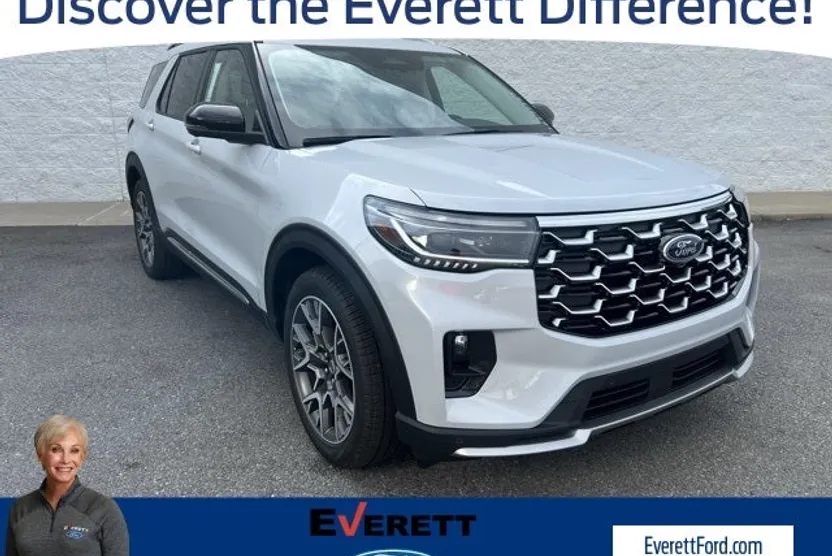 2025 Ford Explorer Platinum photo 1