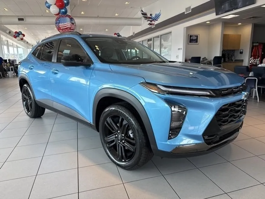 2025 Chevrolet Trax ACTIV photo 1