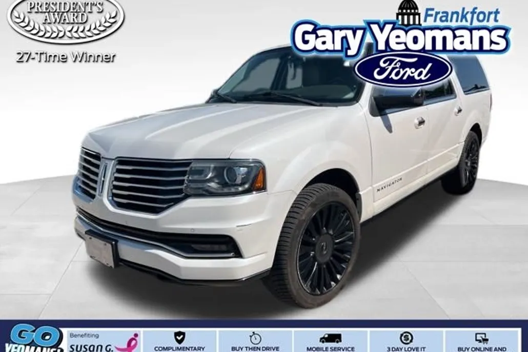 2015 Lincoln Navigator L Base photo 1