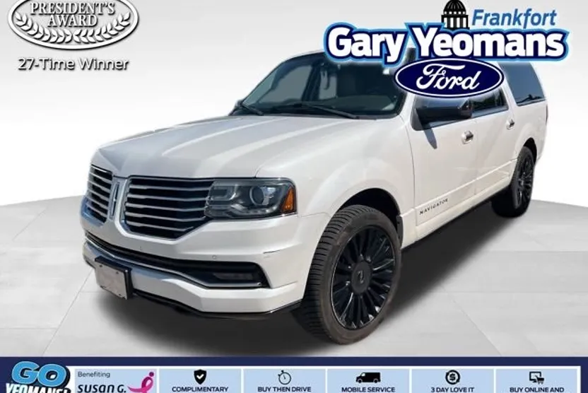 2015 Lincoln Navigator L Base photo 1